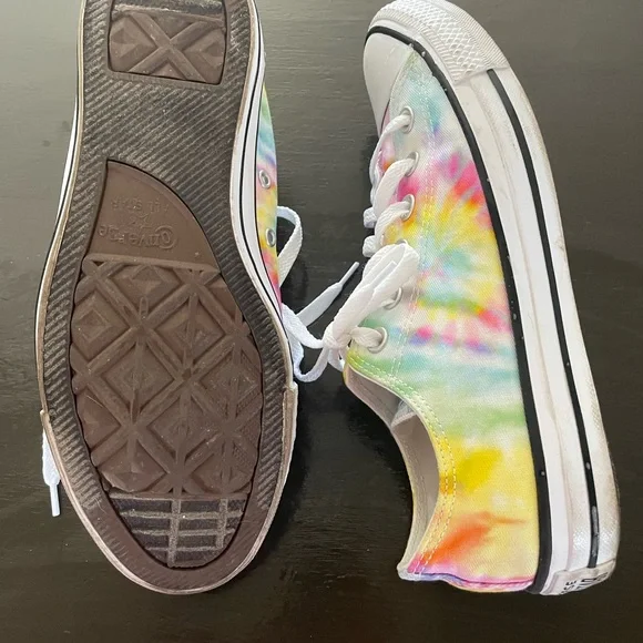 Tie-Dye converse sneakers - Picture 2 of 4